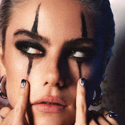 Lottie London x Harley Quinn Jumbo Eyeliner, Buttery Black jumbo eyeliner - Caffeine Critical